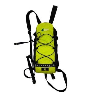 Mountain Equipment Co-op MEC Hydration Backpack Small Neon Green‎ Slim Pack